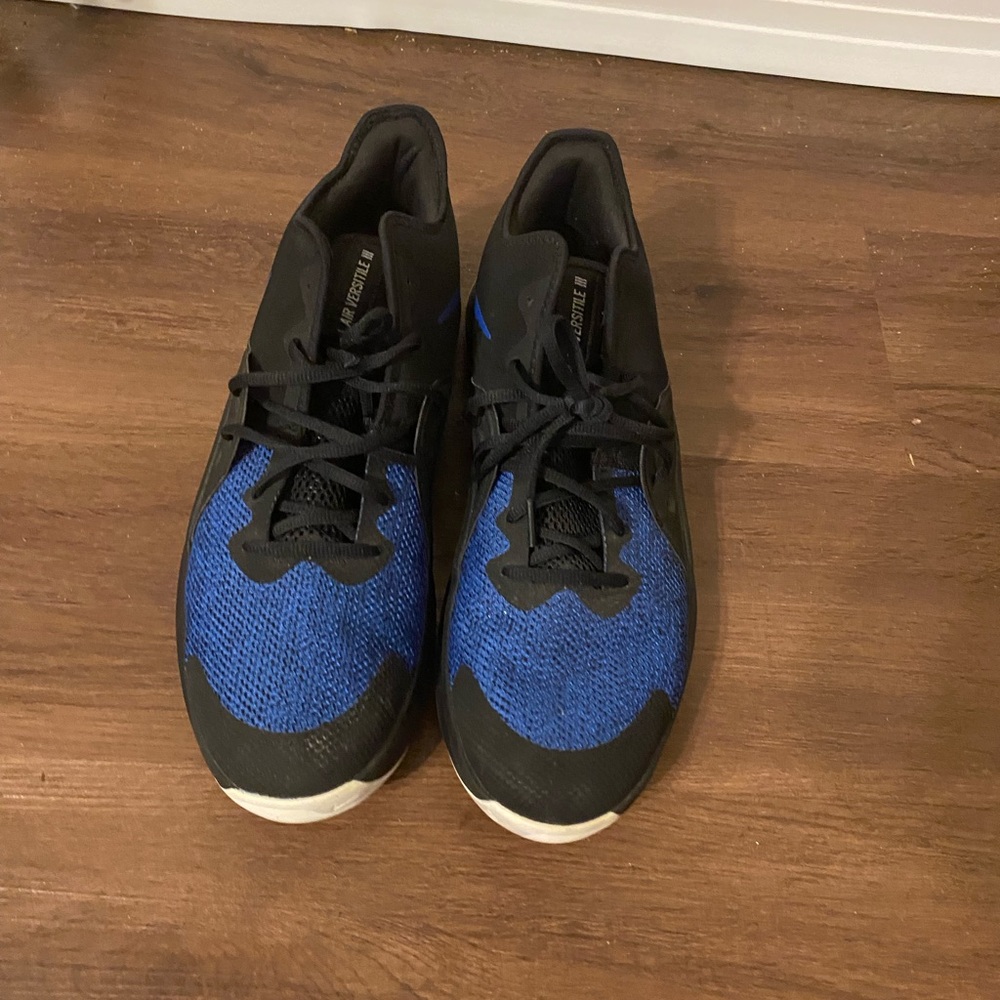 Nike Men's Black and Blue Athletic Shoes